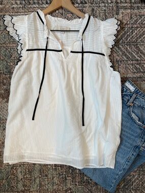 LOFT White Ruffle Sleeve Blouse M NWT Tie Neck Flutter Sleeve Top